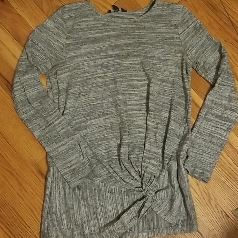 Banana Republic twist hem top